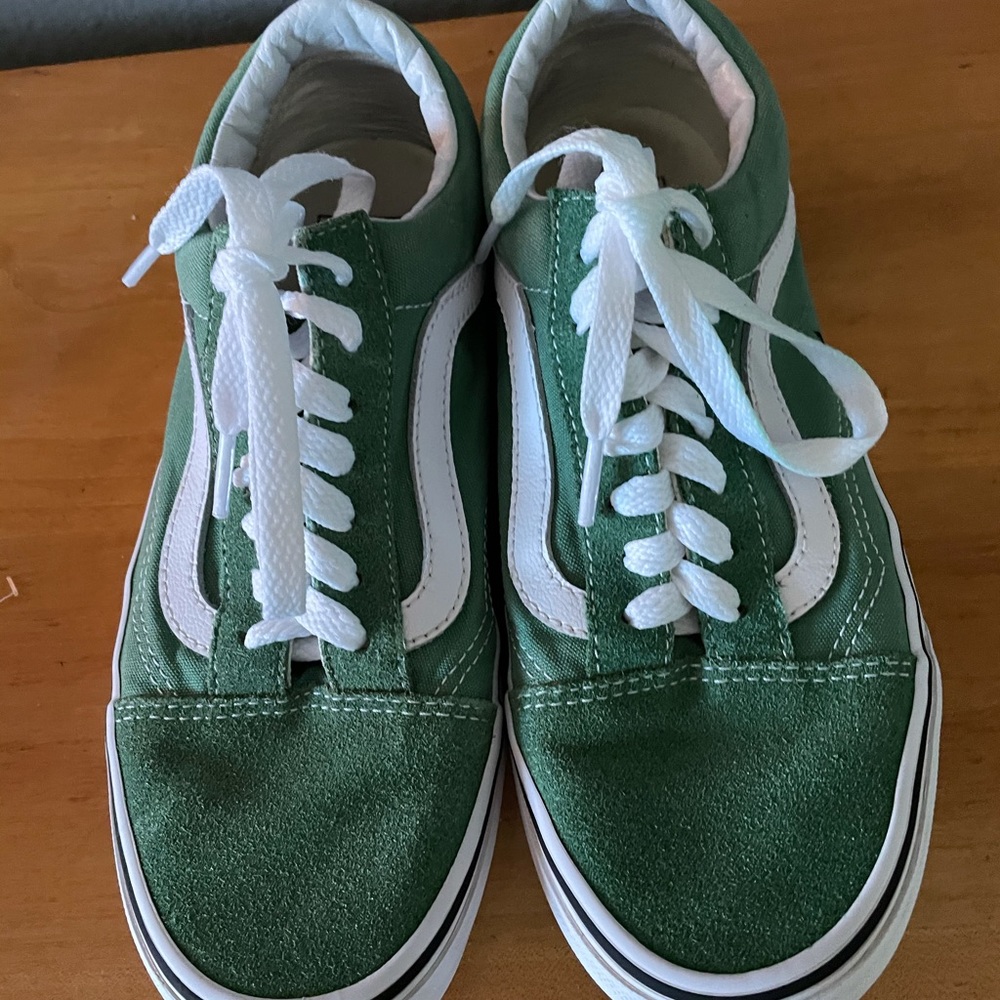Women’s lace up vans